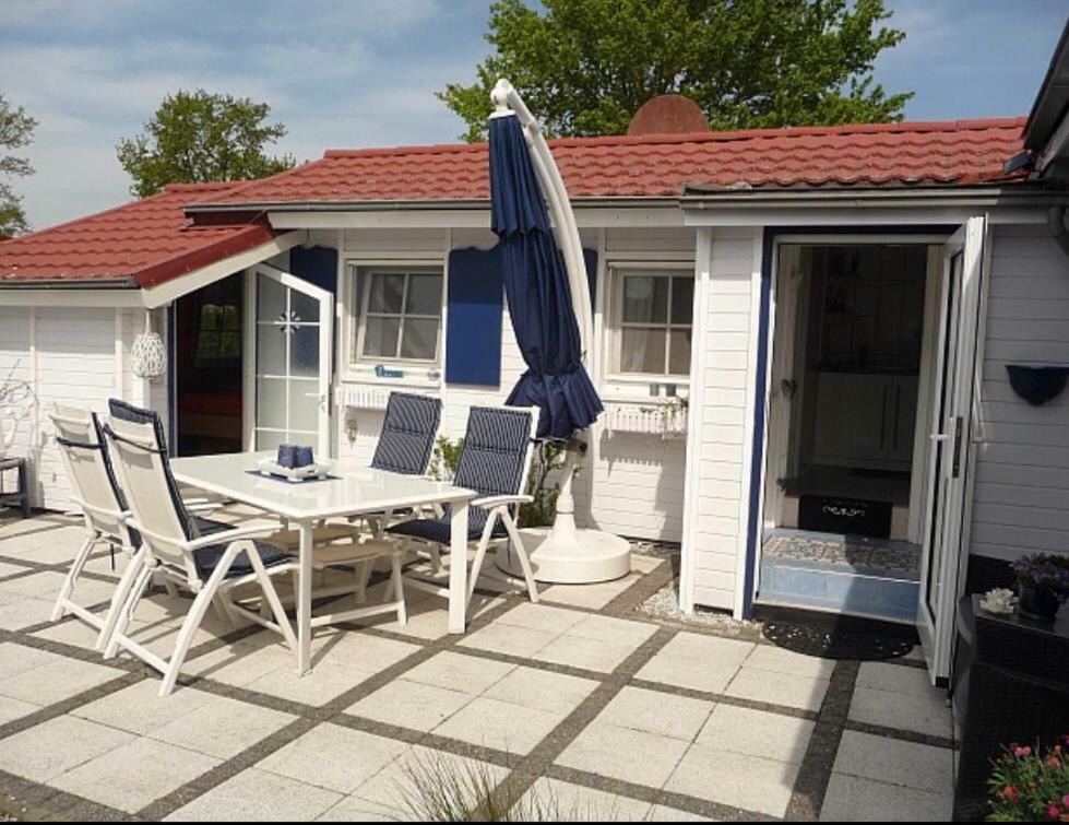 Ferienpark Vislust Haus De Graaf Niederlande Ijsselmeer Wervershoof Exteriör bild